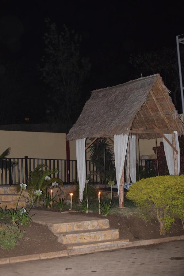 Stasumo House Arusha Bed & Breakfast ภายนอก รูปภาพ