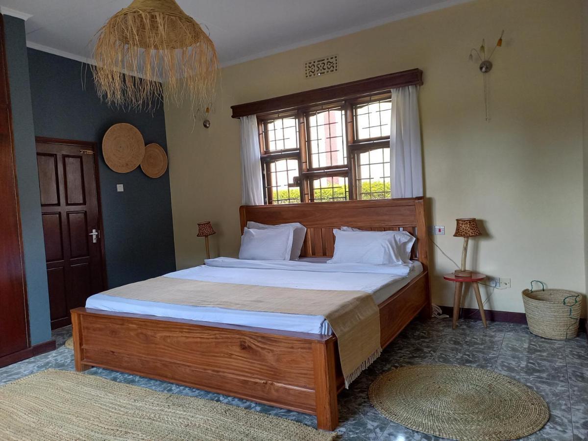 Stasumo House Arusha Bed & Breakfast ภายนอก รูปภาพ